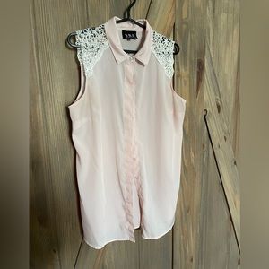 Ladies lg, soft pink blouse with lace detail on the shoulders